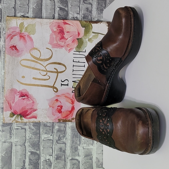 Ariat Shoes - Ariat 9B Leather Clogs Laser Cut Brown Black
